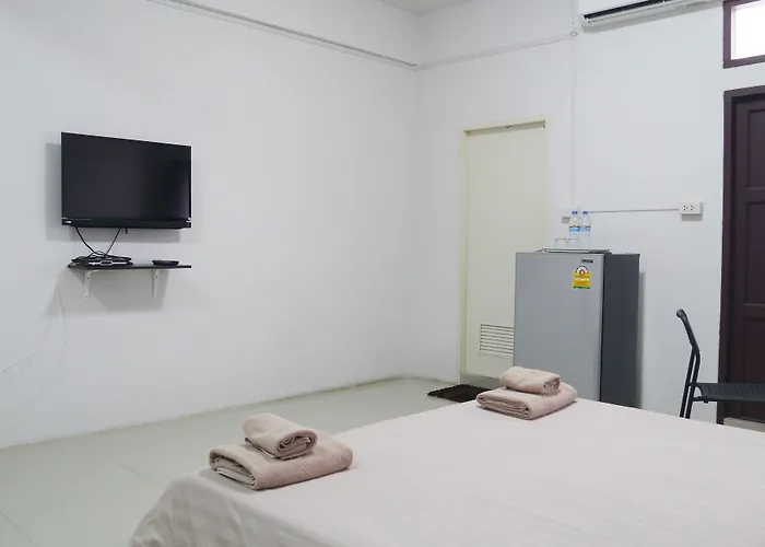 班麦旅馆 3*